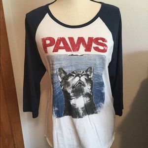 Tilly’s Jaws Paws baseball t-shirt